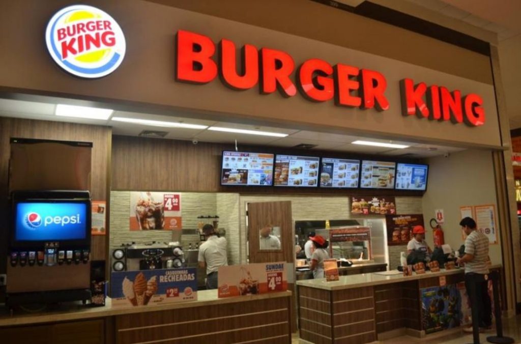 FOTO - Burger King realiza seleção na segunda-feira 3110 em parceria com a Prefeitura de Taboão da Serra