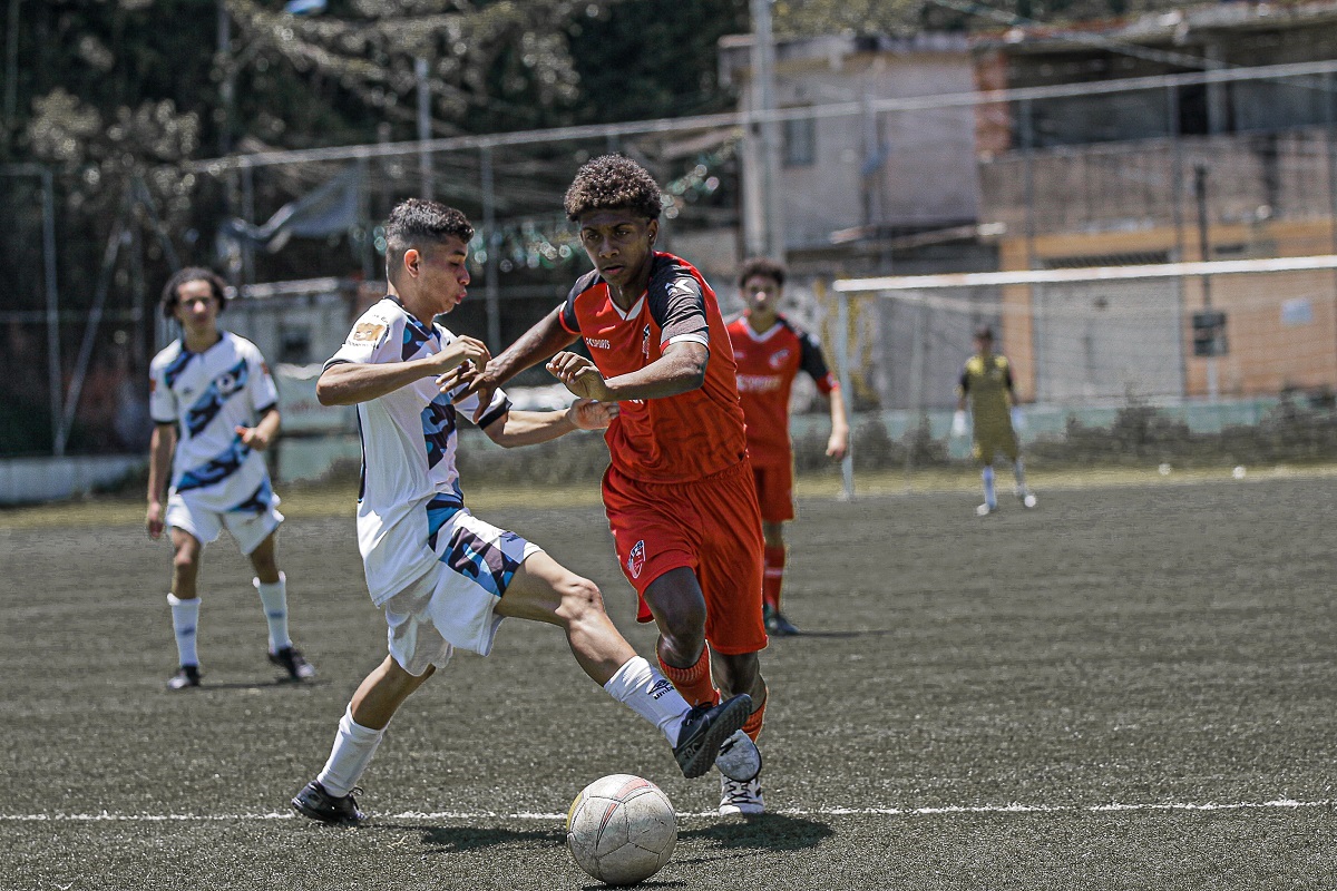FOTO - Final da Taça Semel 2022 de Futebol é disputada por escolinhas de Taboão da Serra neste sábado, 17-12