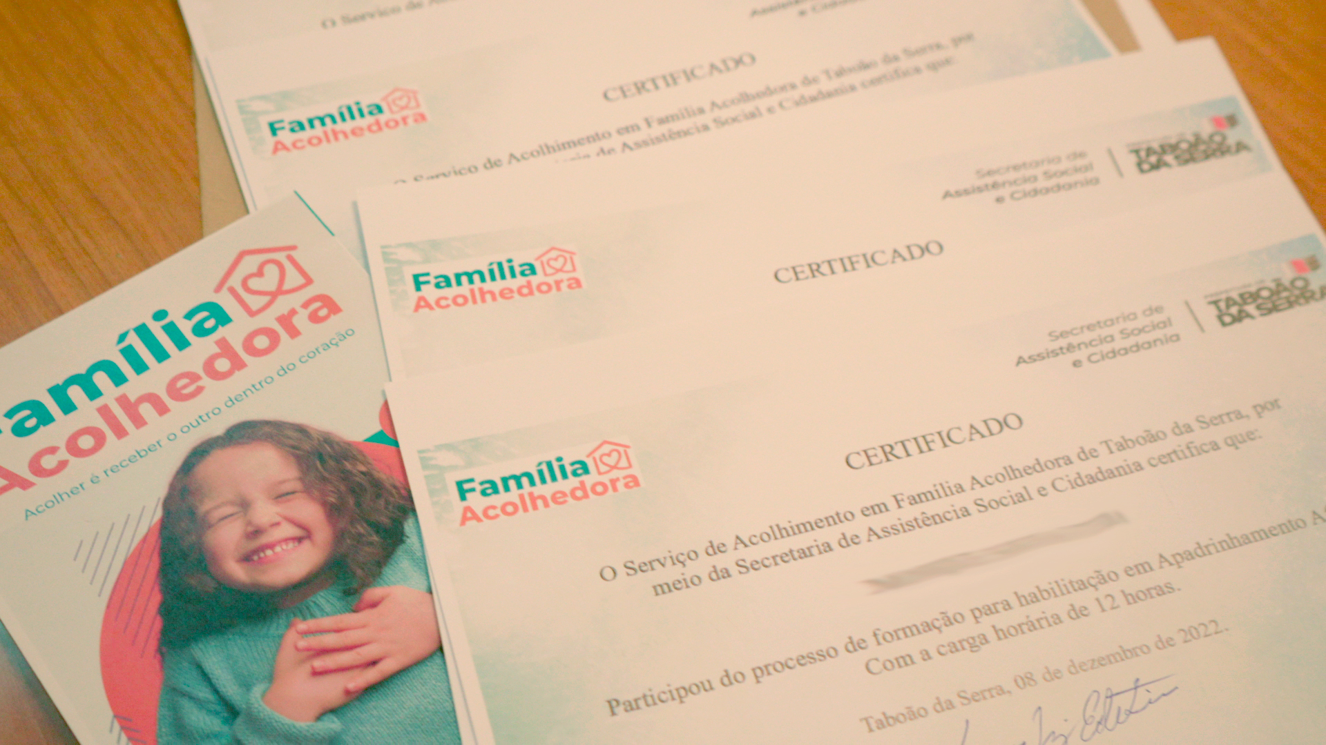 Prefeito Aprígio entrega certificados do programa Família Acolhedora_foto 02