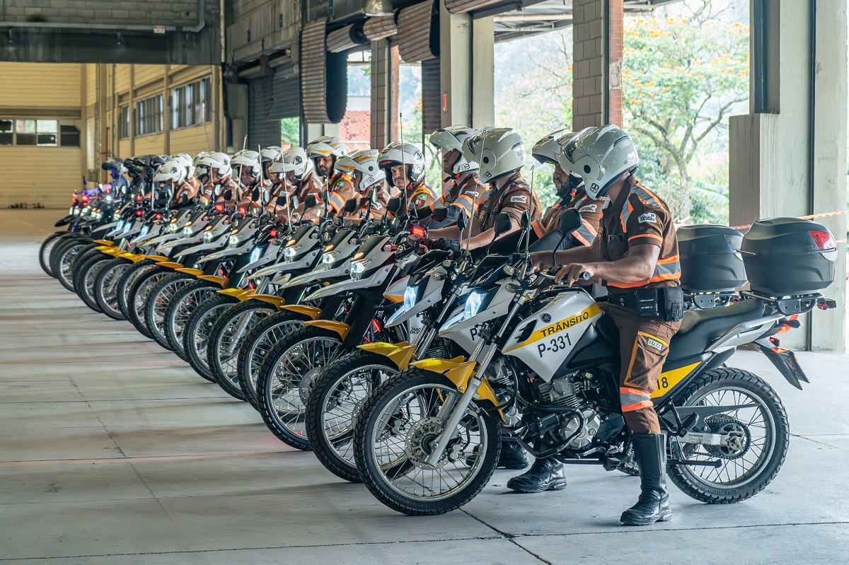 FOTO - Prefeitura de Taboão da Serra promove aulas de direção segura de motocicletas para agentes de trânsito e condutores socorristas (1)