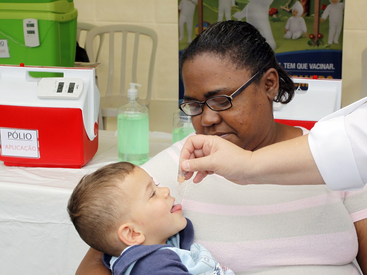 FOTO - Taboão da Serra realiza Dia D contra a poliomielite neste sábado, 8 de junho